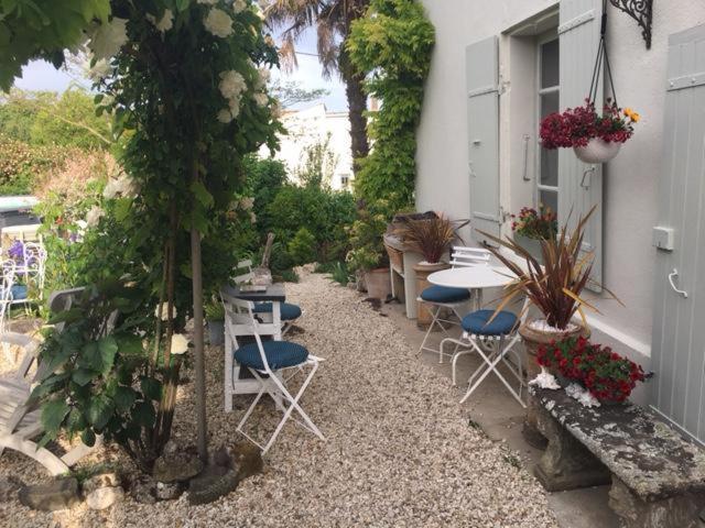 Chez Brown Bed & Breakfast Saint-Thomas-de-Cônac Dış mekan fotoğraf
