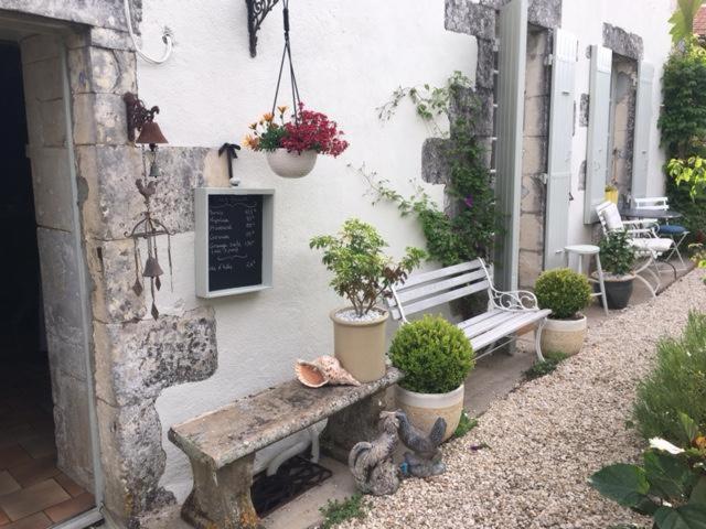 Chez Brown Bed & Breakfast Saint-Thomas-de-Cônac Dış mekan fotoğraf